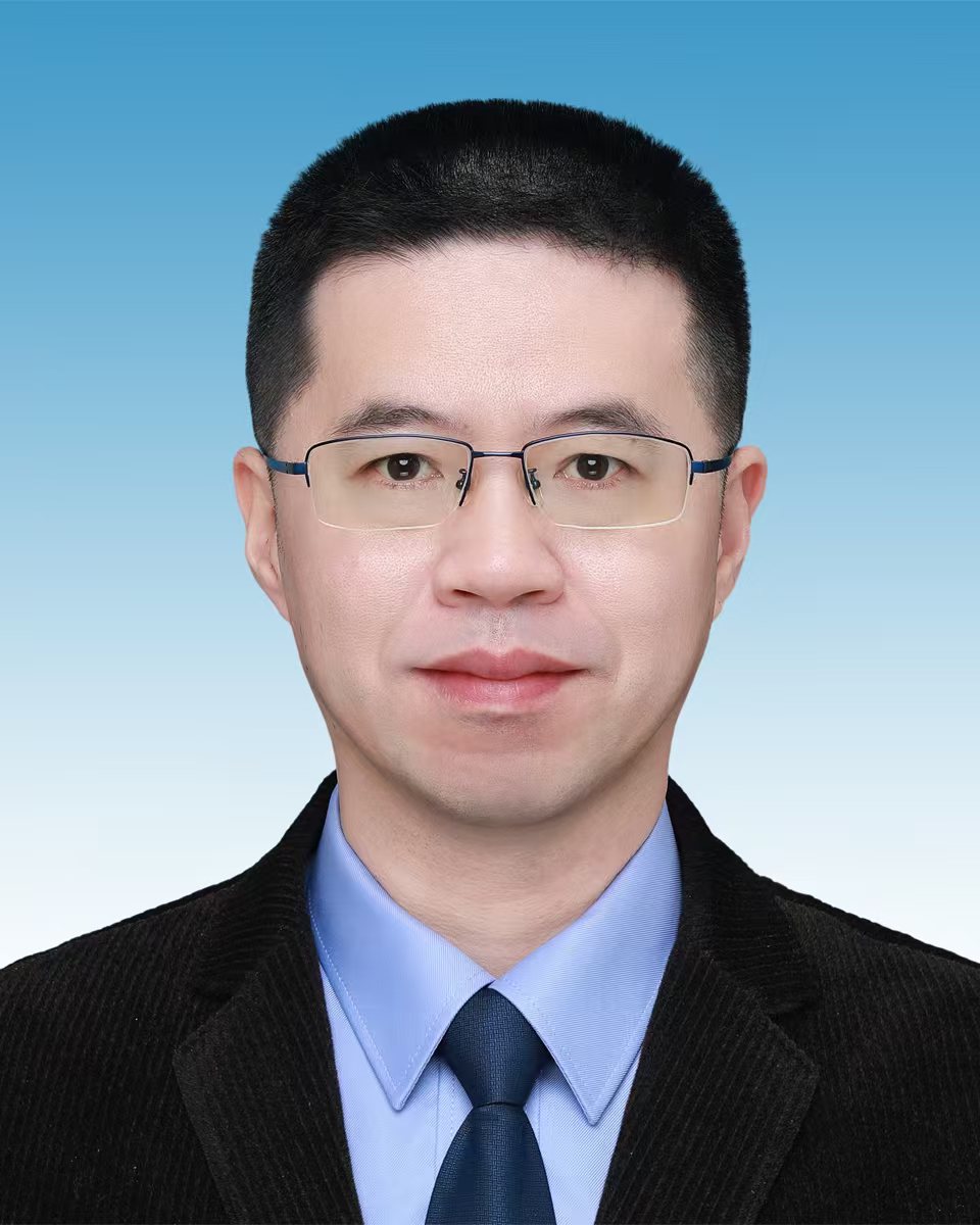 郑泳冰